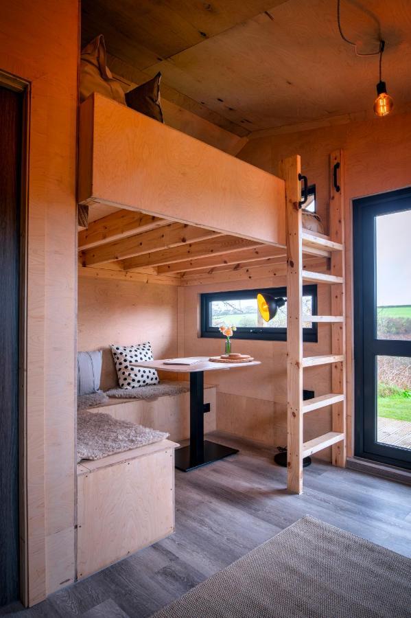 Luxury Glamping Cabin With Outdoor Bath On Cornish Flower Farm Truro Zewnętrze zdjęcie