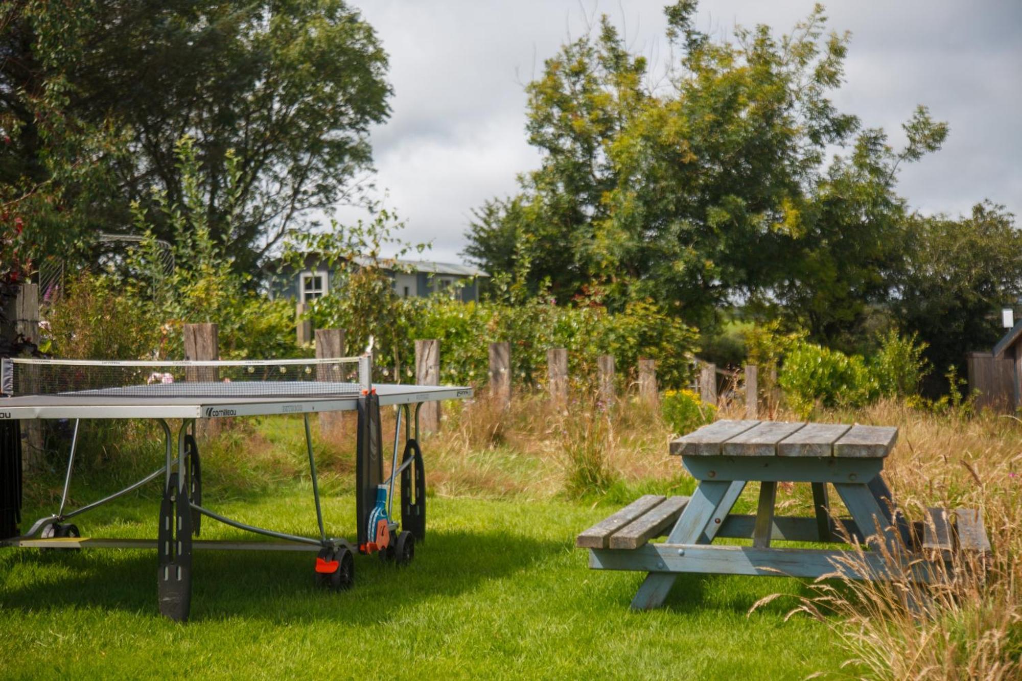 Luxury Glamping Cabin With Outdoor Bath On Cornish Flower Farm Truro Zewnętrze zdjęcie